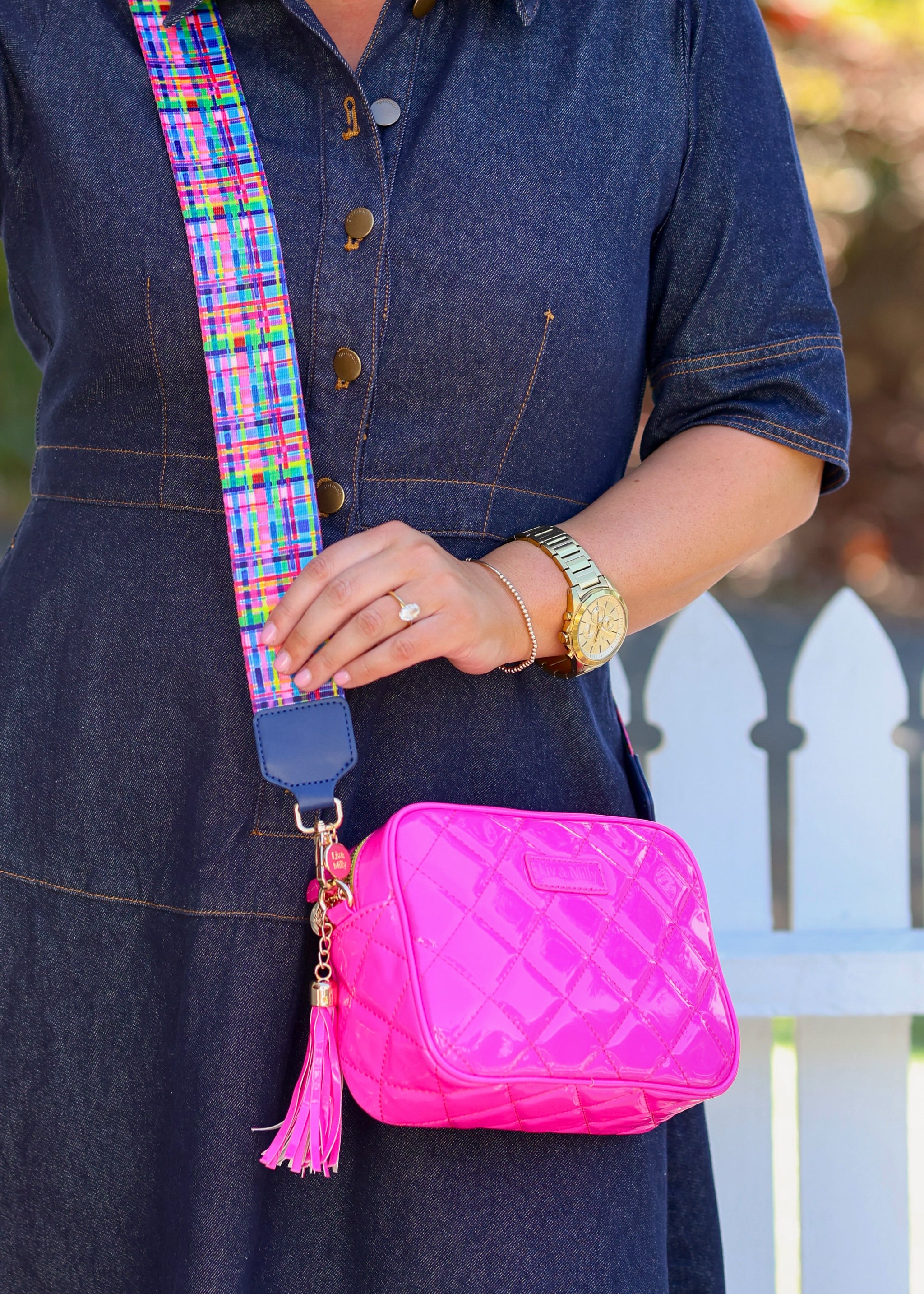 Sally - Patent Neon Pink
